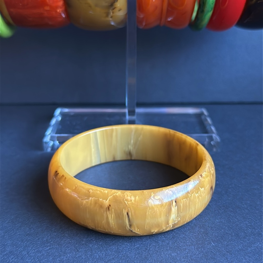 BAKELITE Vintage Bangle Bracelet Marbled Light Golden Honey Butterscotch TESTED - Picture 2 of 6
